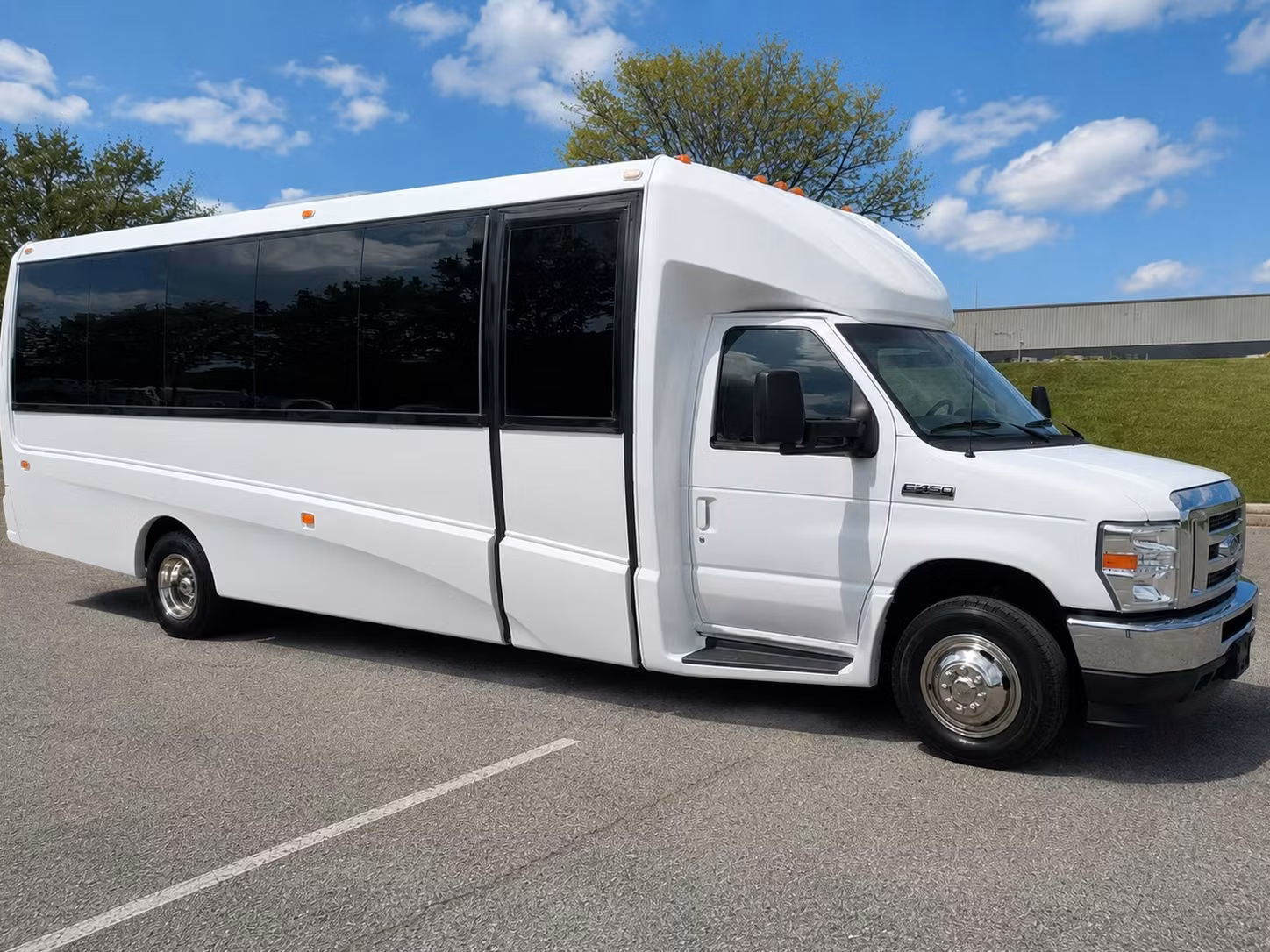 15 passenger minibus