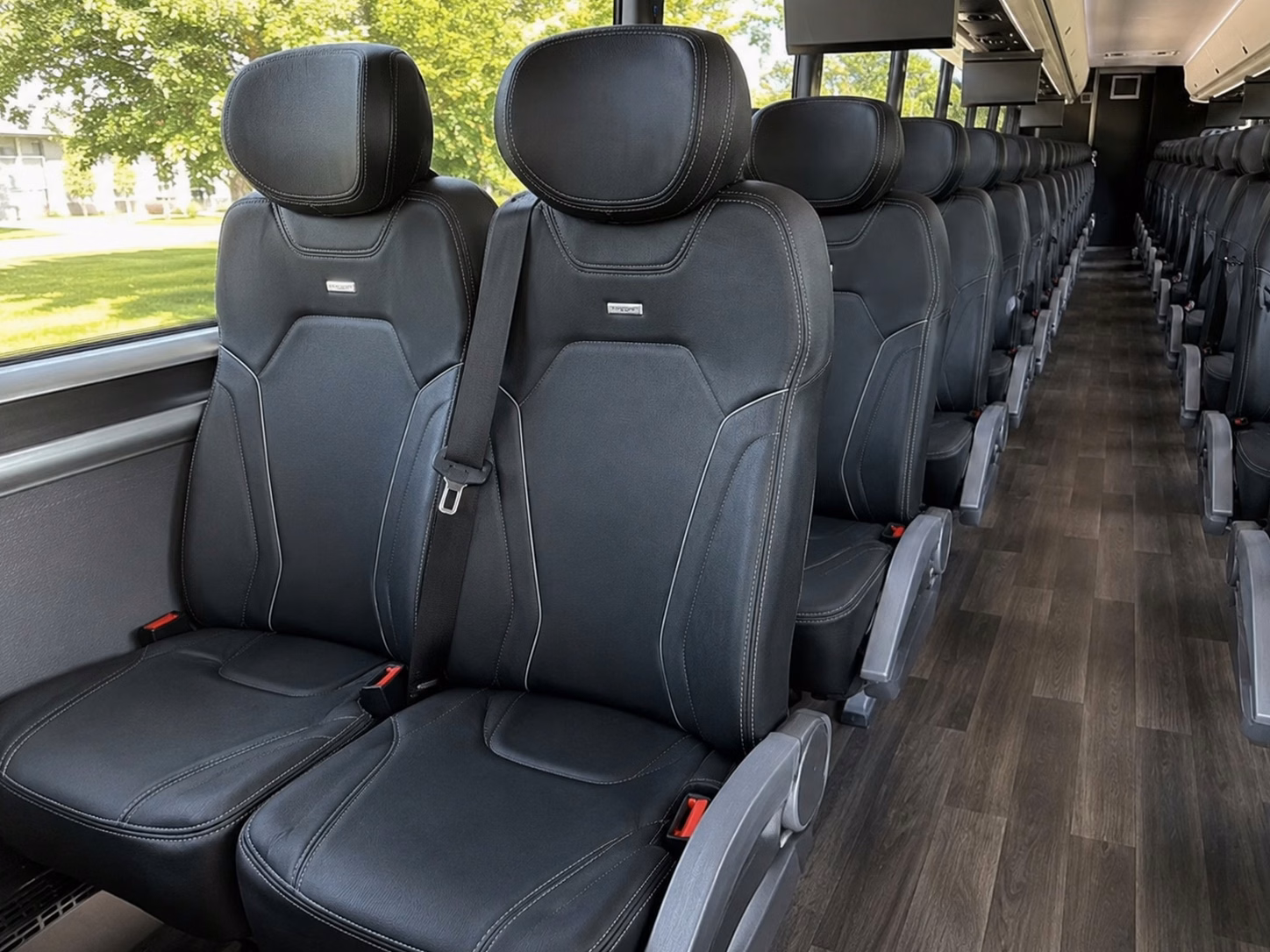 bridal party transfers between getting ready suites and salinas ceremony venues