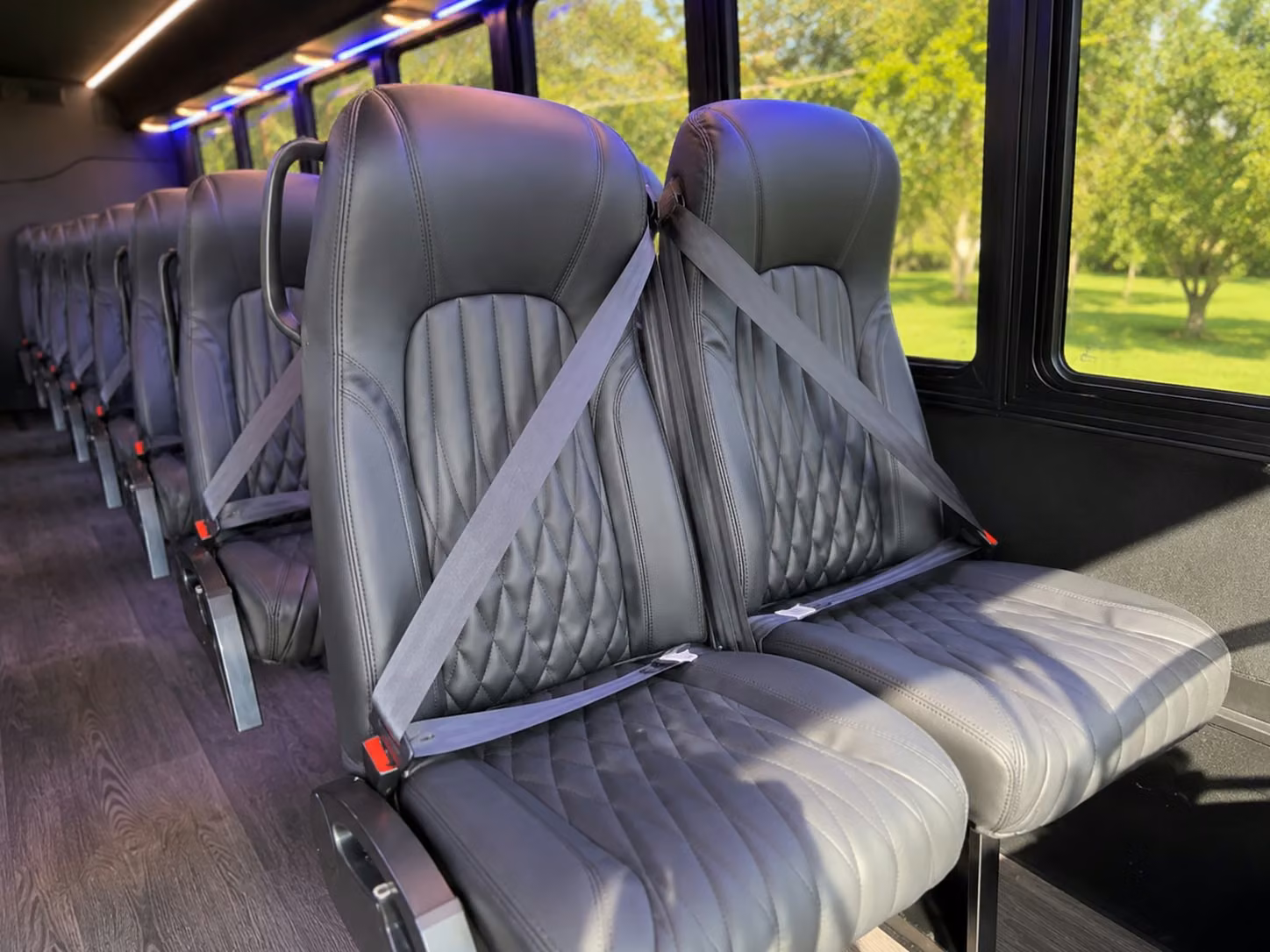 minibus rentals for salinas area museums science centers and campus visits